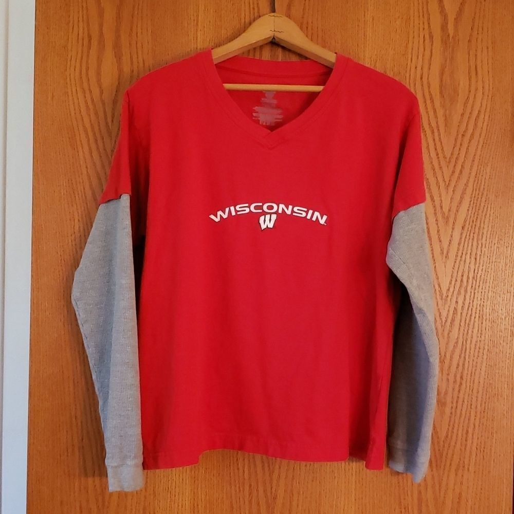 EUC Wisconsin Badgers Two Toned Starter Shirt Red Gray Youth Sz XL (16/1…